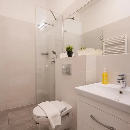 Klauzal Garden City Studio K32 بودابست